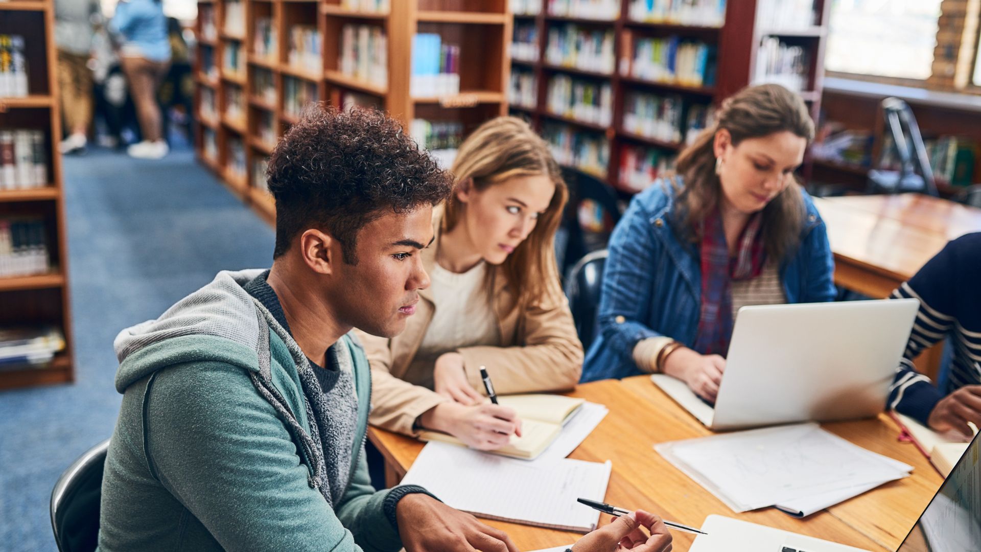 Kin&eacute;siologie et &eacute;tudiants