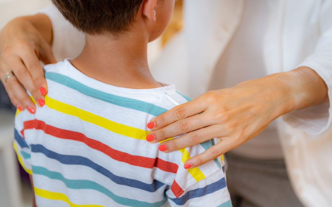 Comment la kinésiologie aide à l’anxiété scolaire à Nice