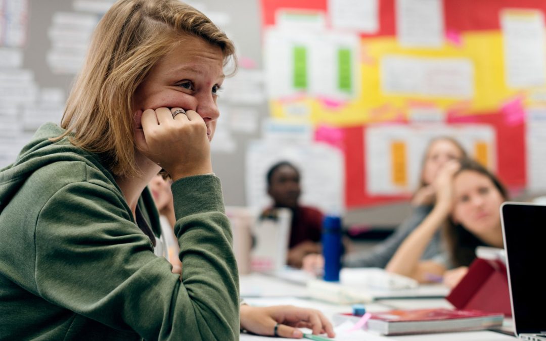Il est intelligent mais il n’arrive pas à se concentrer, il est ailleurs