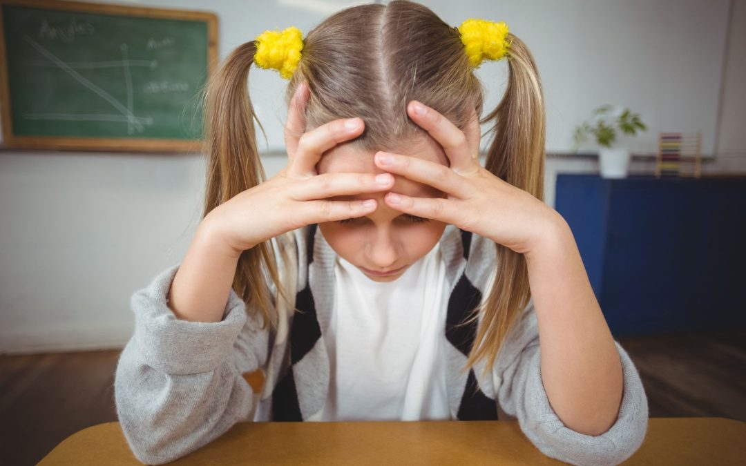 Ma fille est hypersensible, le bruit de la classe la met K.O
